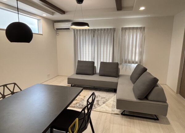 菊川市I様邸|モノトーン×スタイリッシュ空間イメージ画像